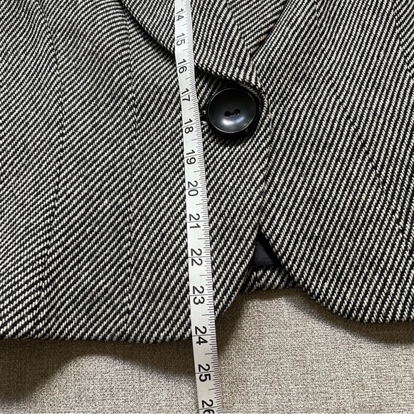 Tahari ASL Wool Blend Fully Lined One Button Cuff Sleeve Double Breasted Jacket - Picture 7 of 11